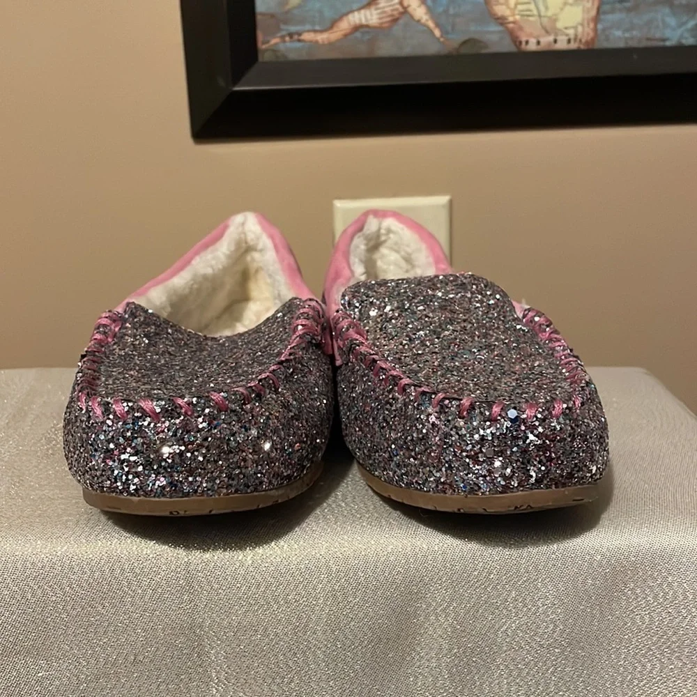 Land’s End Slippers, big kids size 4